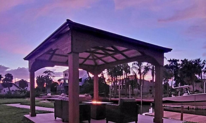 Spring Hill House | Hernando Bch Direct Gulf Access Sunshine Escape