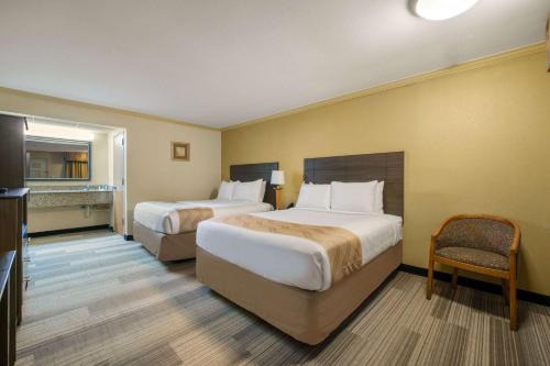 Galloway House | Hibiscus Inn & Suites