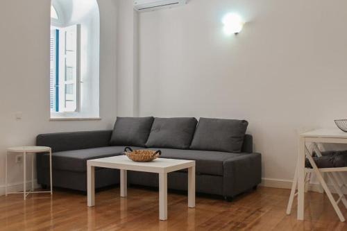 Paleopolis Apartment | Hidden Gem Convenient & Spacious