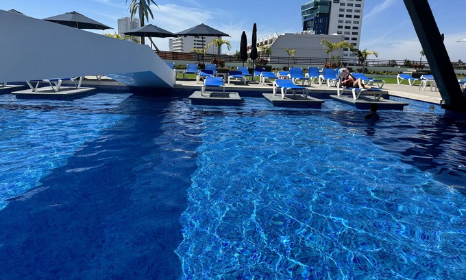 Lomas de Mazatlan Hotel | High Garden Grand Hotel