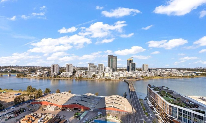 Wentworth Point Apartment | High level Fabulous view 3Beds APT in WWP