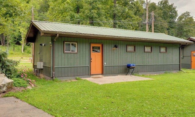 Hillsgrove Cabin | Hillsgrove Cabin: 9 Mi to Worlds End State Park!