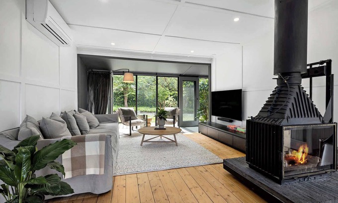 Red Hill South House | Hillside Cottage I Wineries I Special Offer
