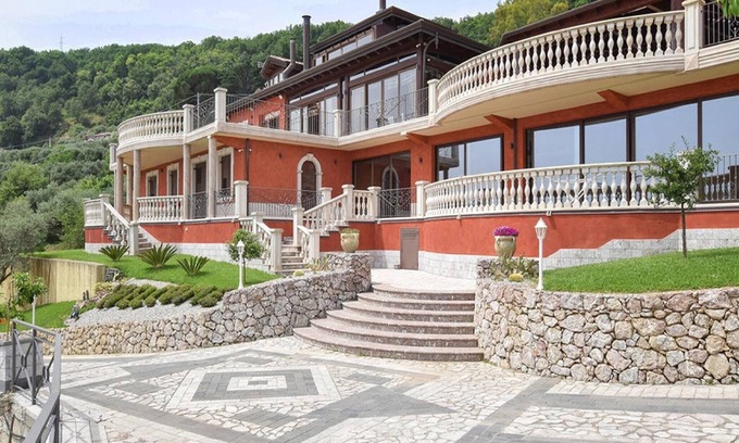 Gioiosa Marea House | Hillside Haven with Pool