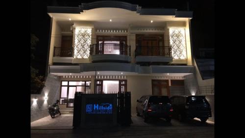 Dinoyo House | Hillside Suite Guest House