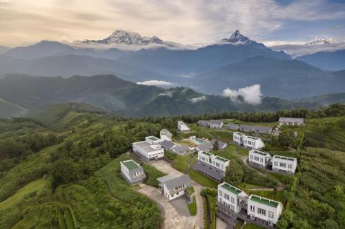 Pokhara Hotel | Himalayan Hideaway Resort Pokhara, The Centara Collection