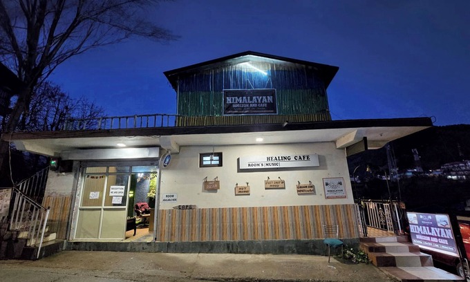 Naddi Bed & Breakfast | Himalayan Horizon and Cafe