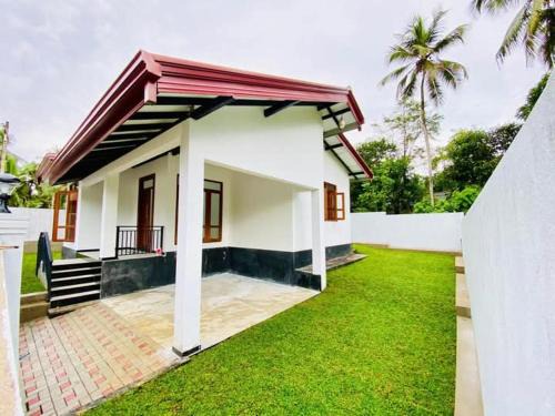 Gampaha House | Himeth's Residence