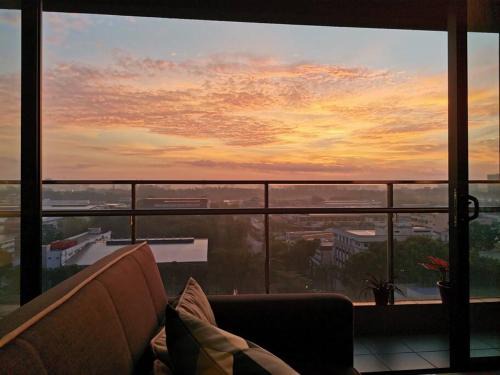 Shah Alam Apartment | HINODE Geniehome 3BR free WIFI and CARPARK at Utropolis Shah Alam