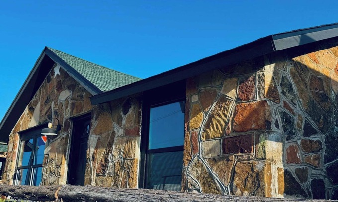 Ranger Cabin | Historical 1930's Lodge on Ranger Hill w/Pool. Hour-ish from FTW!