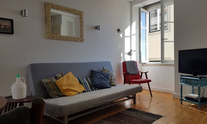 Santo Estevao Apartment | Historical apartment in Alfama