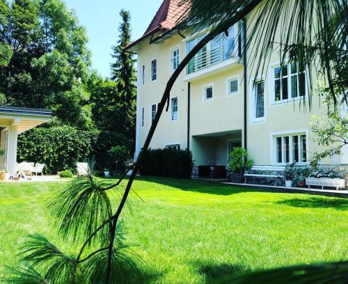 Bled Apartment | Historical Villa in the heart of Bled