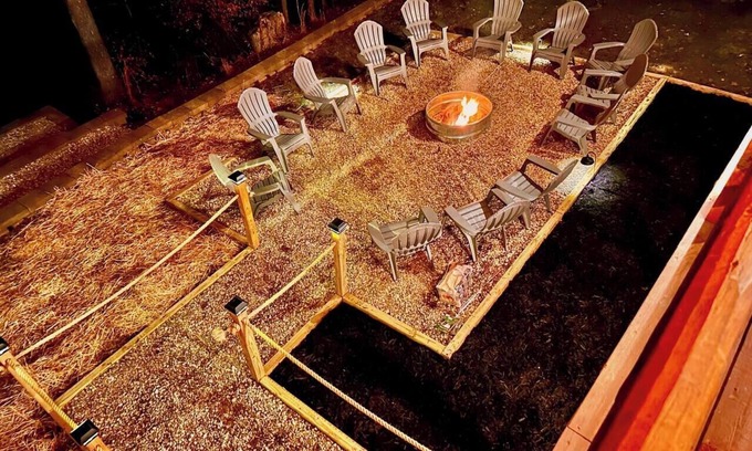 Logan Cabin | Hocking Hideaway - Spacious Lodge- Great Location