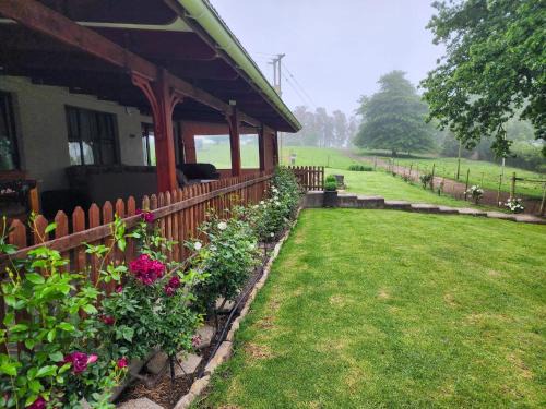 Nkonkobe Apartment | Hogsback Misty Oaks Cottage