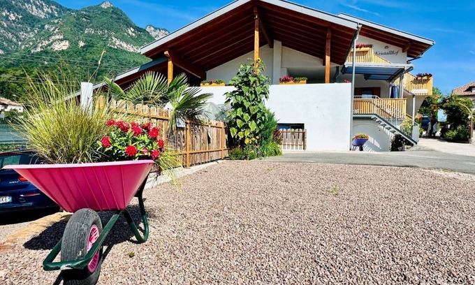 Castelvecchio Alto Apartment | Holiday apartment Kaltern an der Weinstraße for 4 - 6 persons with 3 bedrooms - Holiday apartment