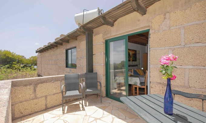 Granadilla de Abona Apartment | Holiday Apartment "Casa Killa" with Sea View, Terrace & Shared Garden