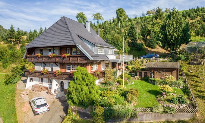 Oberharmersbach Apartment | Holiday Apartment "Dalblick" with Mountain View, Private Terrace & Wi-Fi