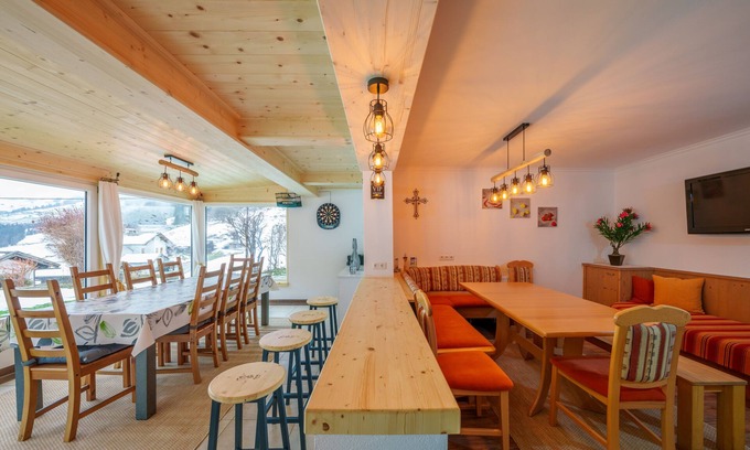 Tux Apartment | Holiday apartment for up to 8 people! No dogs!