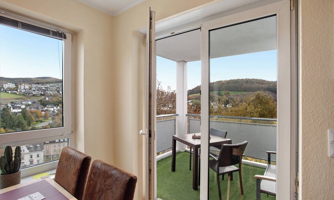 Meschede Apartment | Holiday flat "FeWo am Hennesee" with balcony and far view