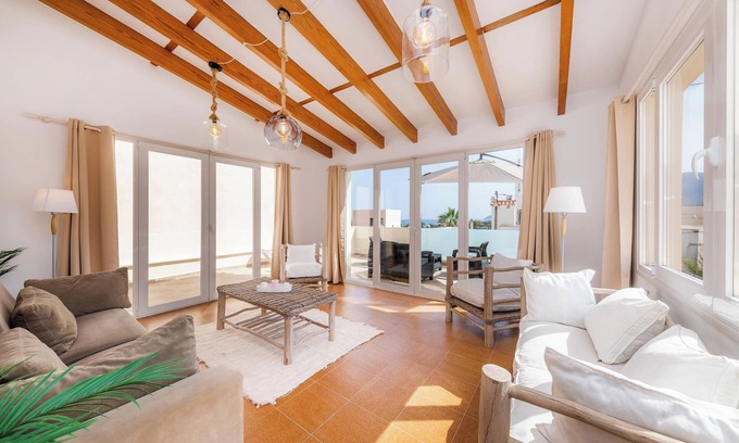 Colonia de Sant Pere House | Holiday Home 'Casa Bahia Colonia' with Sea View, Garden & Wi-Fi