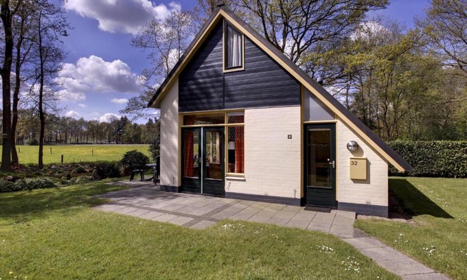Municipality of Dalfsen House | Holiday Home 4-persoons by Interhome