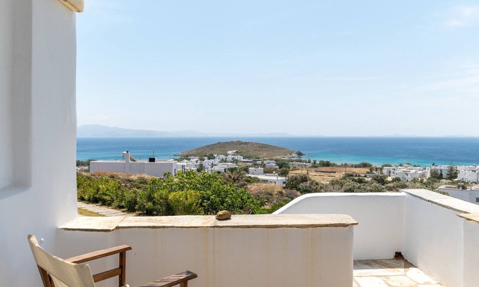 Agios Ioannis House | Holiday Home 'Anemologio 303 Tinos' with Sea View, Wi-Fi and Air Conditioning