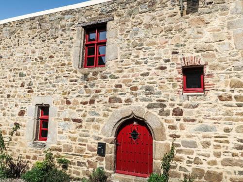 Treguier House | Holiday Home Arbenn 1 by Interhome