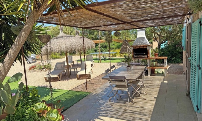 Portol House | Holiday Home Can Torres with Wi-Fi, Garden, Pool & Terrace