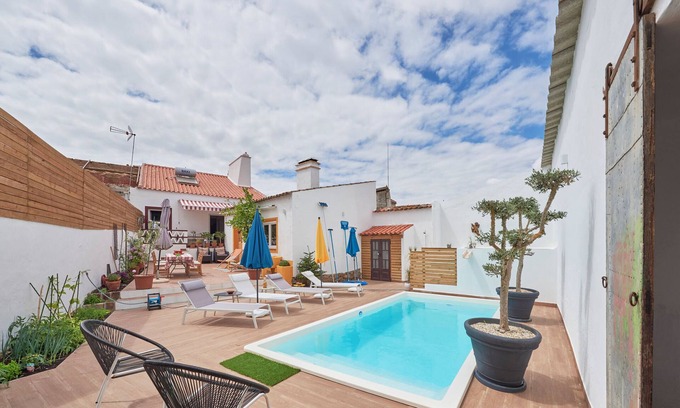 Cuba House | Holiday Home 'Casa Bica D'Alva' with Private Pool, Wi-Fi and Air Conditioning