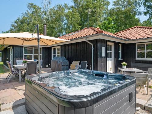 Udsholt Sand House | Holiday Home Elline - 450m from the sea by Interhome