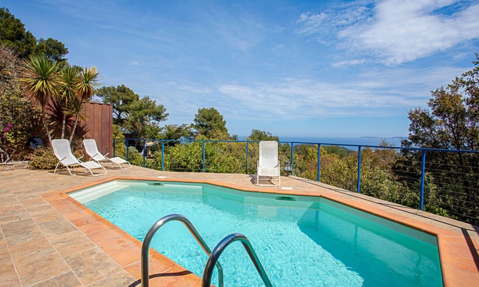Cap Benat Villa | Holiday Home with Sea View, Private Pool & A/C