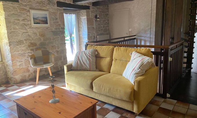 Muret-le-Chateau House | Holiday Home in Muret near Château Colombier