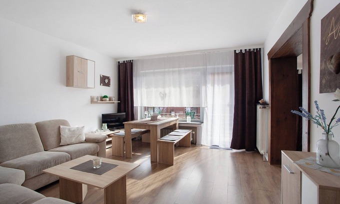 Willingen House | Holiday Home 'Gästehaus Roth' with Balcony