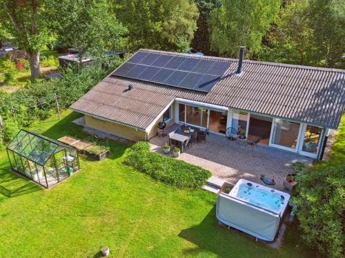 Hoensinge House | Holiday Home Hjalmine - 1-4km from the sea by Interhome