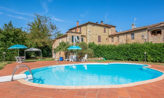 Simignano House | Holiday Home Il Valacchio by Interhome