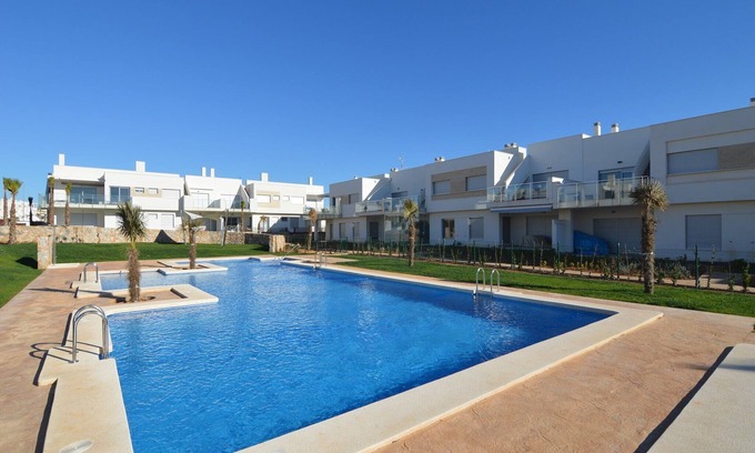 Lo Rufete House | Holiday Home in Orihuela with Pool & Golf