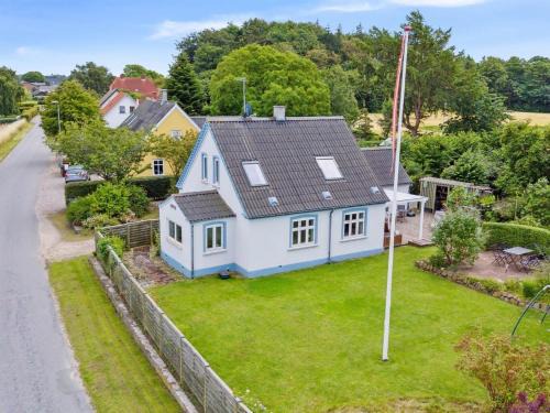 Humble House | Holiday Home Keyla - 2-3km from the sea by Interhome