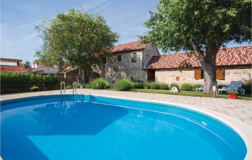 Gradina House | Holiday Home Lozovac With Outdoor Swimming Pool 441