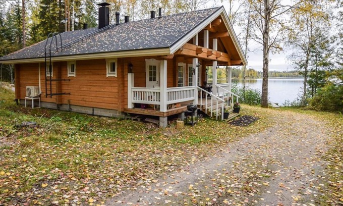 Tiainen House | Holiday Home Mökki mikkola by Interhome