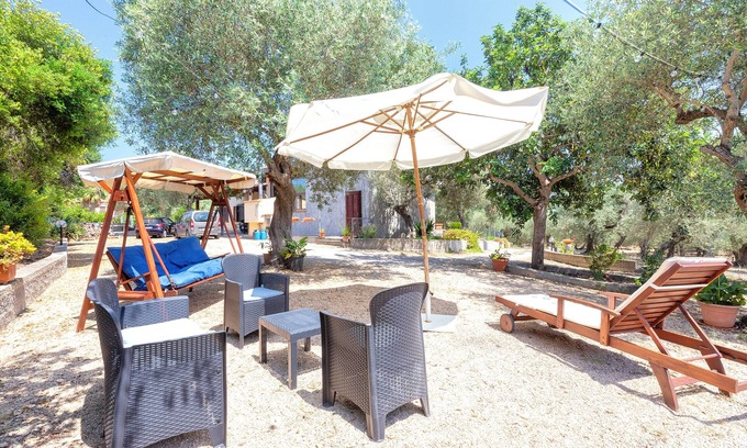 Alghero House | Holiday Home 'Marina' with Mountain View, Shared Terrace and Wi-Fi