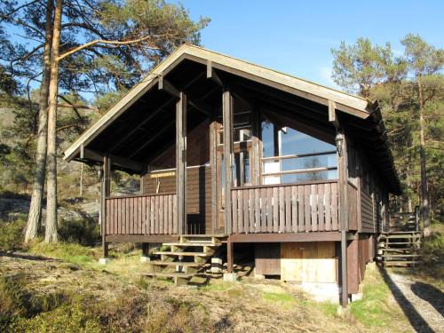 Flora House | Holiday Home Sandvikfjellet by Interhome