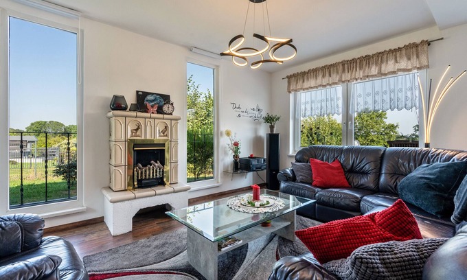 Lichtenwalde House | Holiday Home 'Sonja' with Private Terrace, Wi-Fi and Air Conditioning