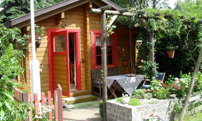 Kloster Lehnin House | Holiday Home 'Twin Room with Shower/WC' with Private Terrace