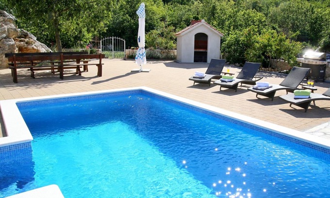 Sestanovac House | Holiday home Vicko, (15622), Žeževica, Croatia
