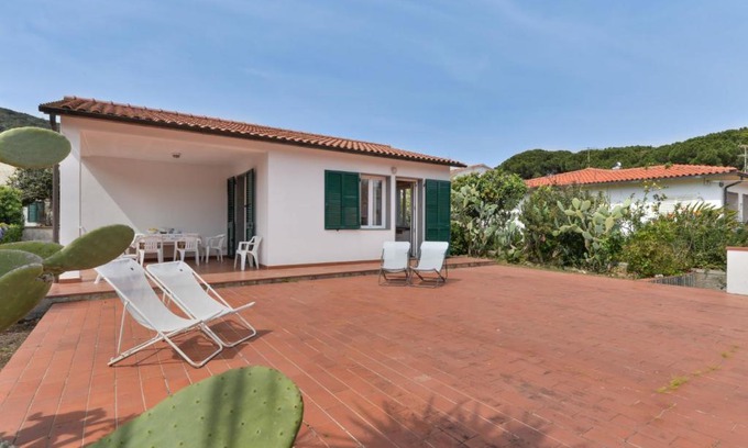 Cavo House | Holiday Home Wendy by Interhome