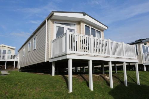 Hamworthy House | Holiday home with Panoramic Sea Views