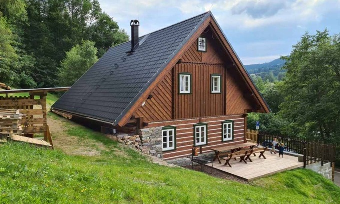 Horni Marsov House | Holiday home with fireplace and nice orientation