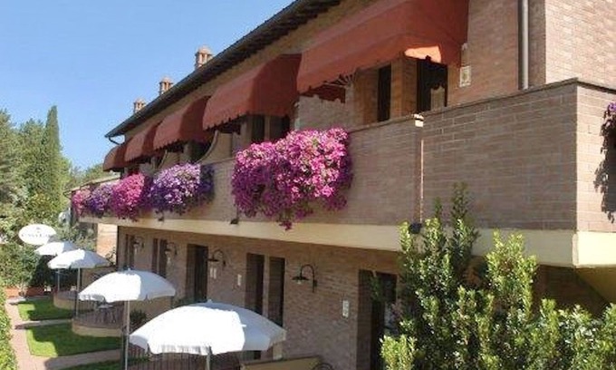 Pancole Apartment | Holiday-Home with pool in San Gimignano