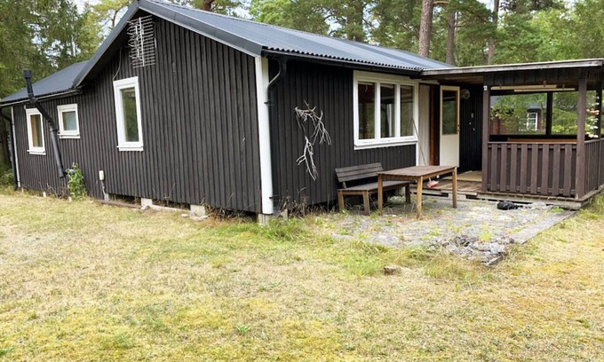 Larbro House | Holiday home within walking distance of one of Gotland's quietest beaches|SE12056