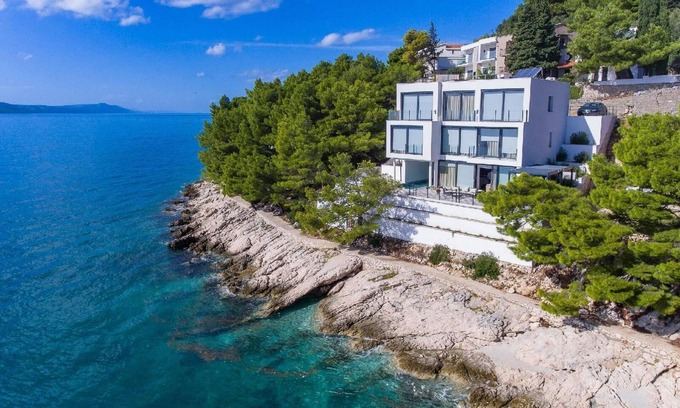 Drvenik House | Holiday house Drvenik for 1 - 14 persons with 6 bedrooms - Holiday home